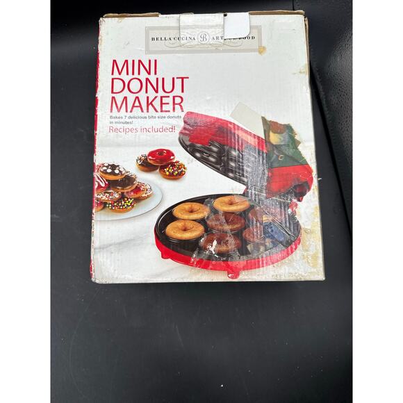 Bella Cucina- Mini Donut Maker - new in box - Picture 3 of 8